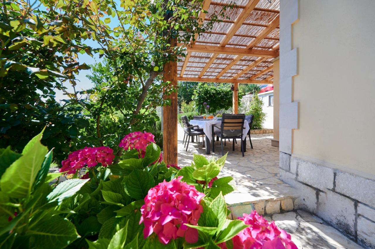 Unique House Split Villa Luaran gambar
