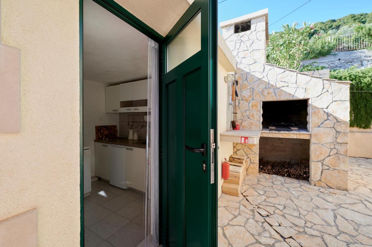 Unique House Split Villa Luaran gambar