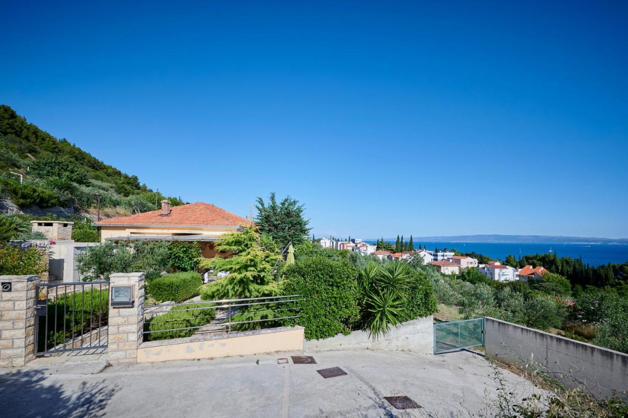 Unique House Split Villa Luaran gambar